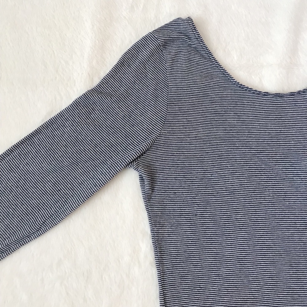 brandy melville cropped long sleeve striped shirt - Picture 2 of 4
